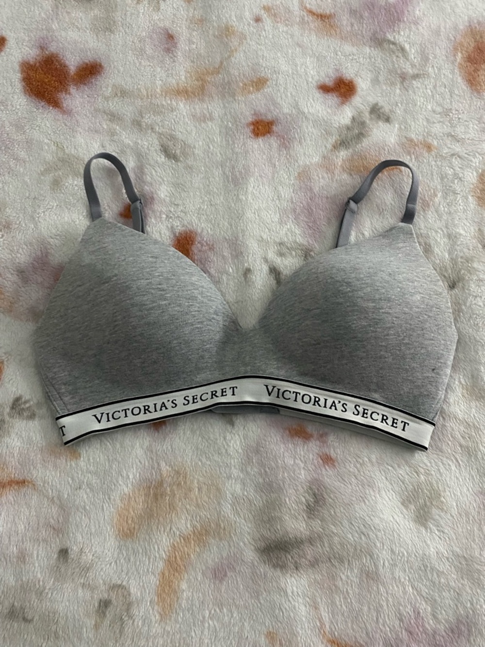 Victoria's Secret Heather Gray Wireless Logo Band Bra